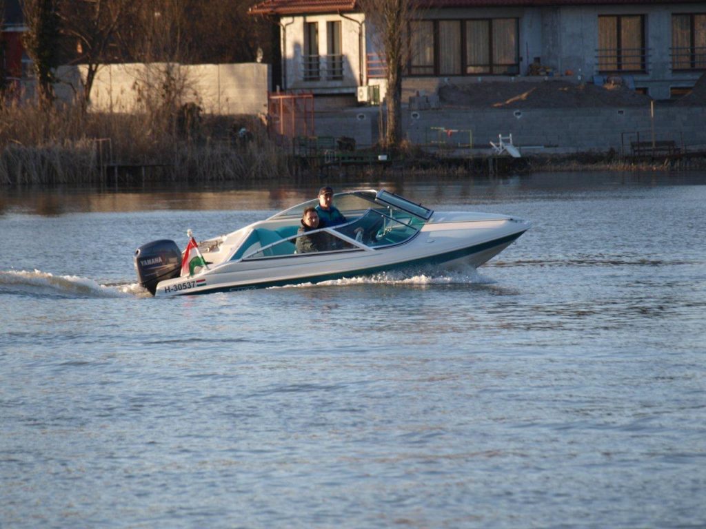 Dajkahajó hajósiskola és autószerviz, műszaki vizsgáztatás