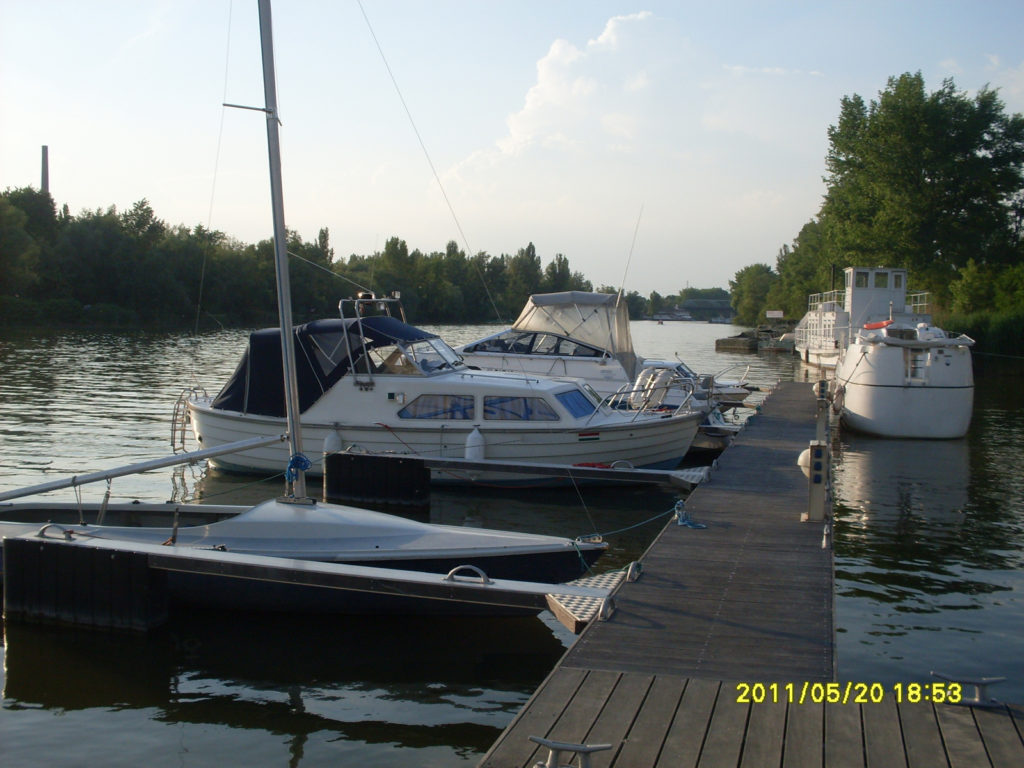 Dajkahajó hajósiskola és autószerviz, műszaki vizsgáztatás